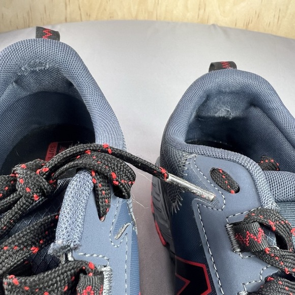 New Balance MT510RB5 Men's 10.5 Navy Red Trail Running Shoes Sneakers - Picture 15 of 16